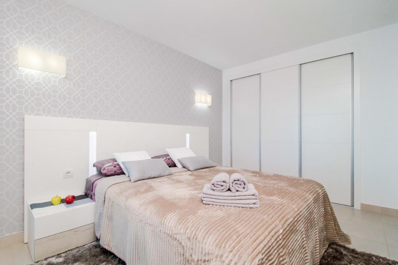 Espanatour Yuliana Torrevieja Buitenkant foto