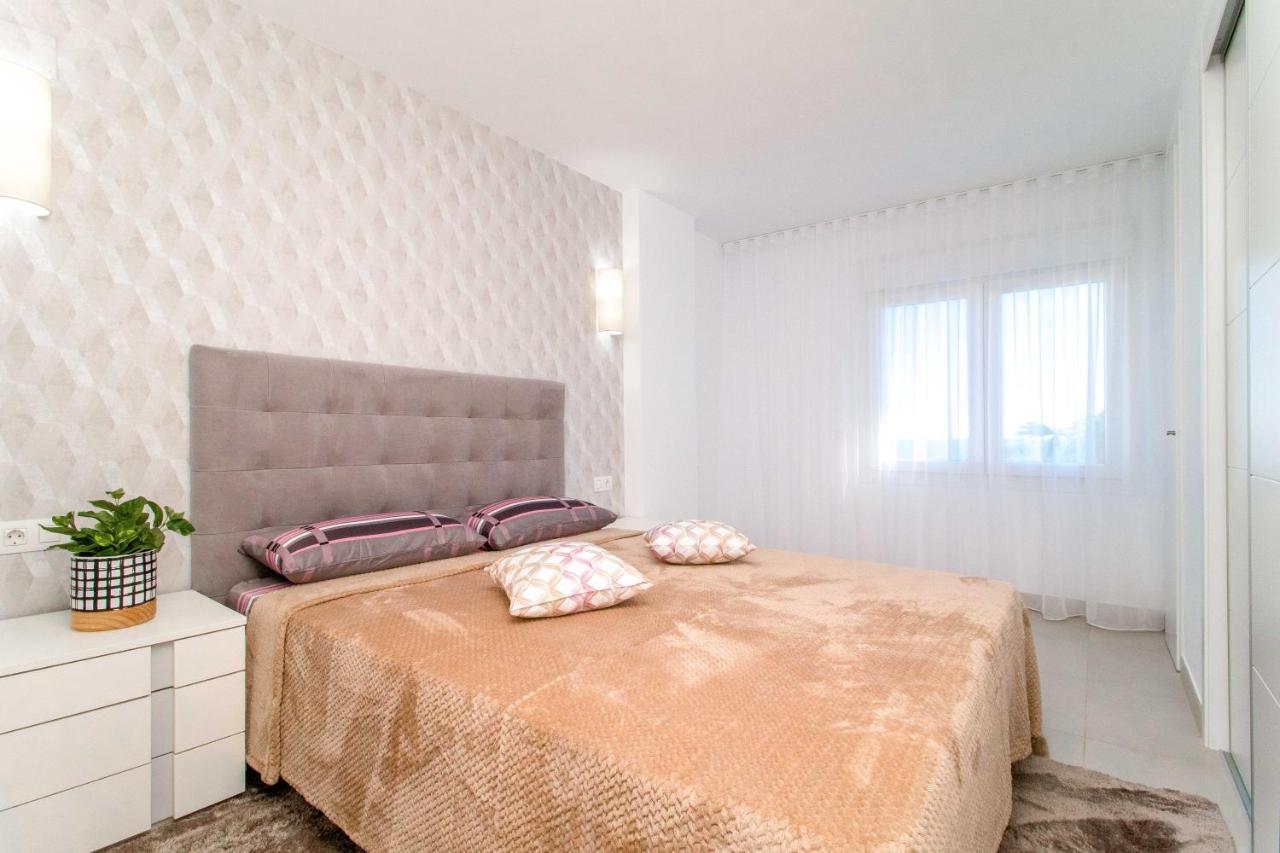 Espanatour Yuliana Torrevieja Buitenkant foto